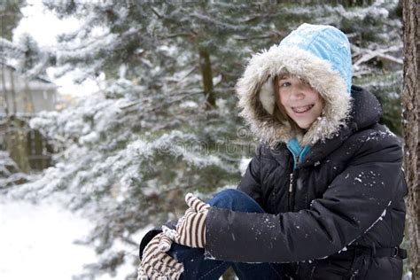 15,224 Teen Snow Stock Photos & High